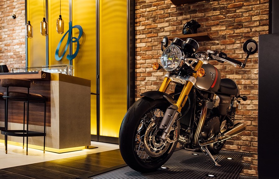 百年灵携手凯旋（Triumph） 开拓新征程.jpg