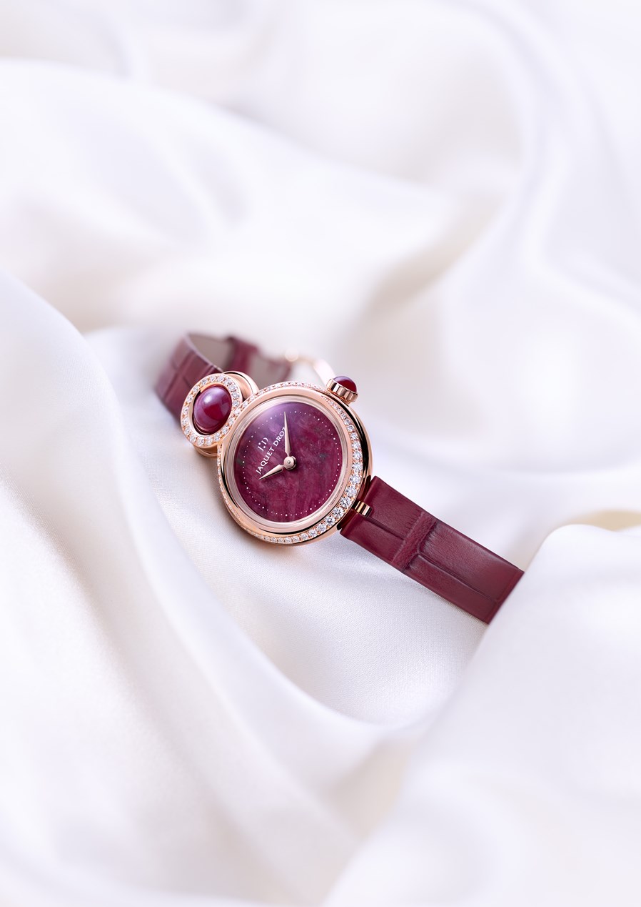 J014603273_LADY 8 PETITE RUBY HEART_AMBIANCE_副本.jpg