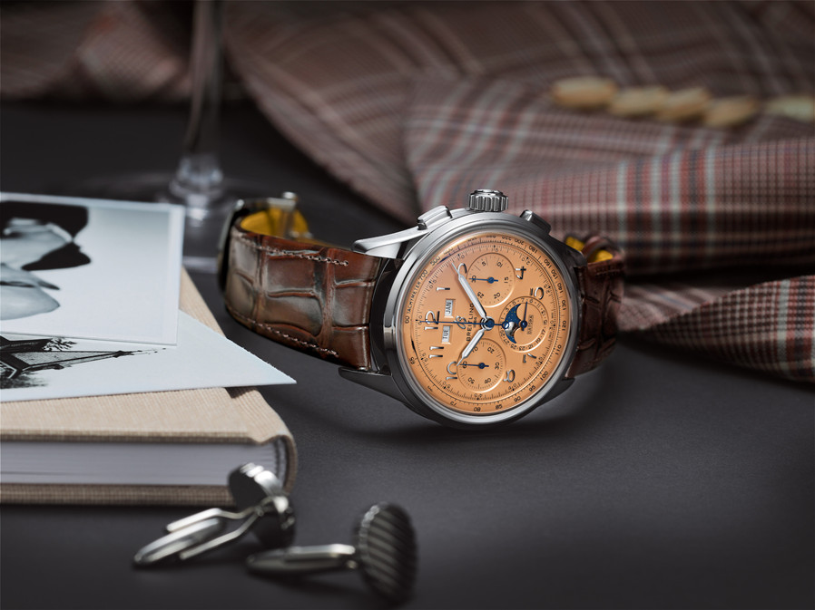 1_Breitling百年灵璞雅文化B25 DATORA腕表42_情景图.jpg